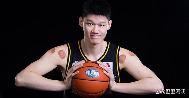 开云APP-中国男篮将参加热身赛，胡金秋或因伤无法出战的简单介绍