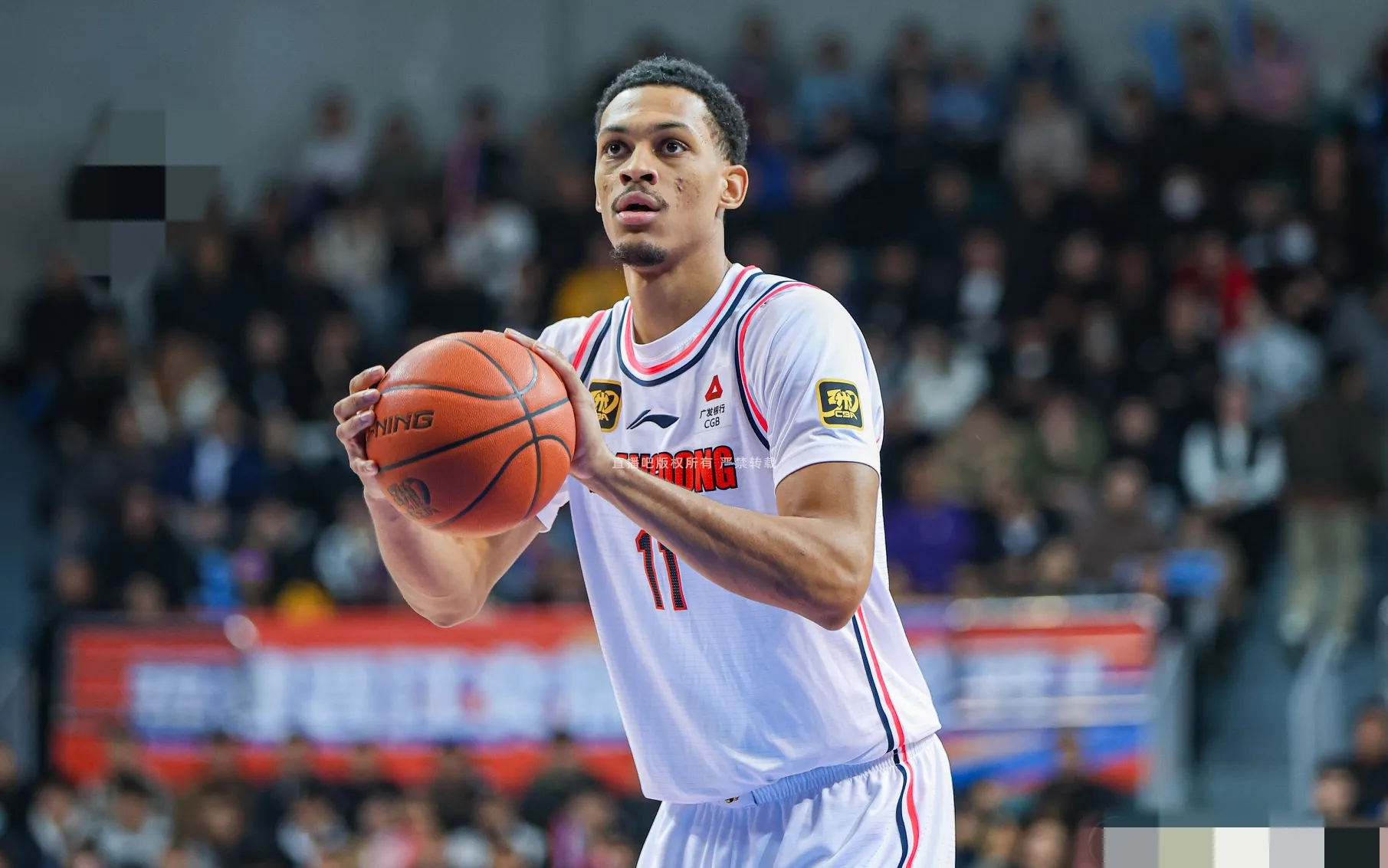 雷霆爆冷墨西哥男篮，拉文统治全场的简单介绍