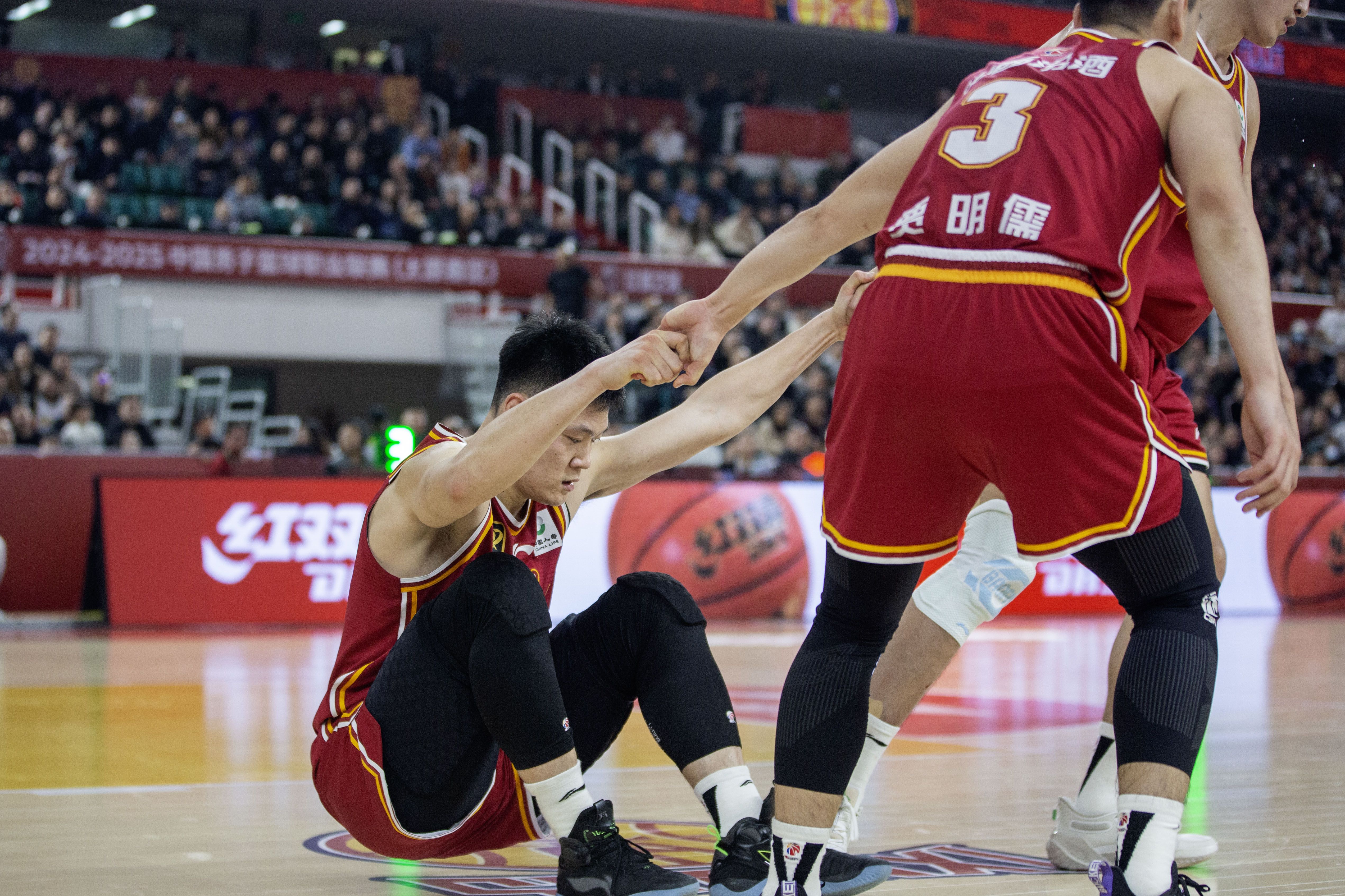 开云体育官网-关于新疆队在主场获得胜利，稳步前进的信息