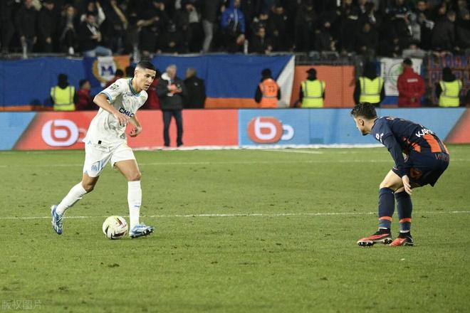 里昂主场大胜尼斯，继续追赶积分榜前列的简单介绍