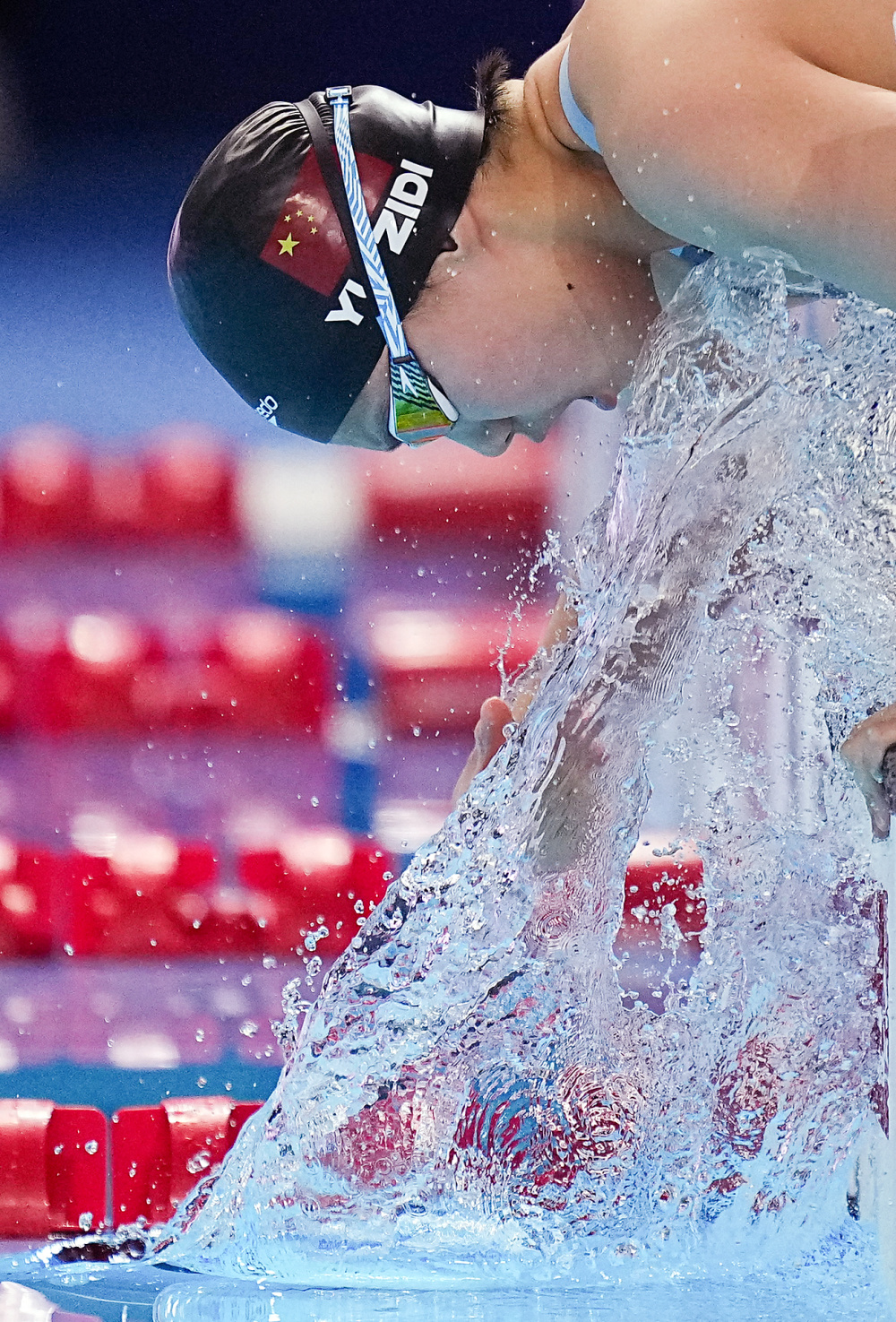 开云体育平台APP-加拿大选手在游泳项目中实现突破