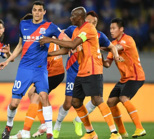 关于重庆力帆连胜上海申花,排名继续攀升的信息 关于重庆力帆连胜上海申花,排名继续攀升的信息