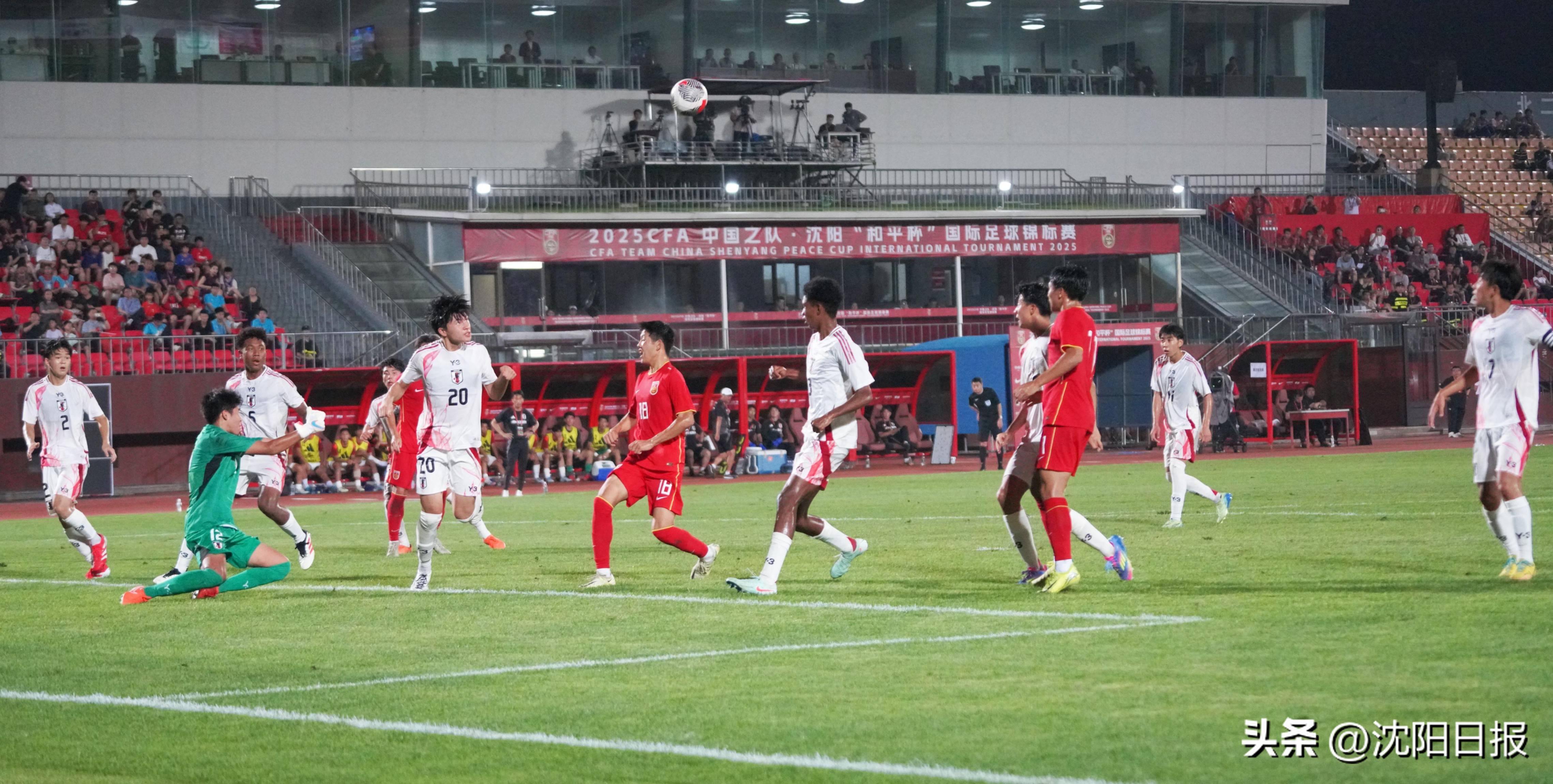 包含国内足球舞台未来可期，赛场上精彩不断的词条