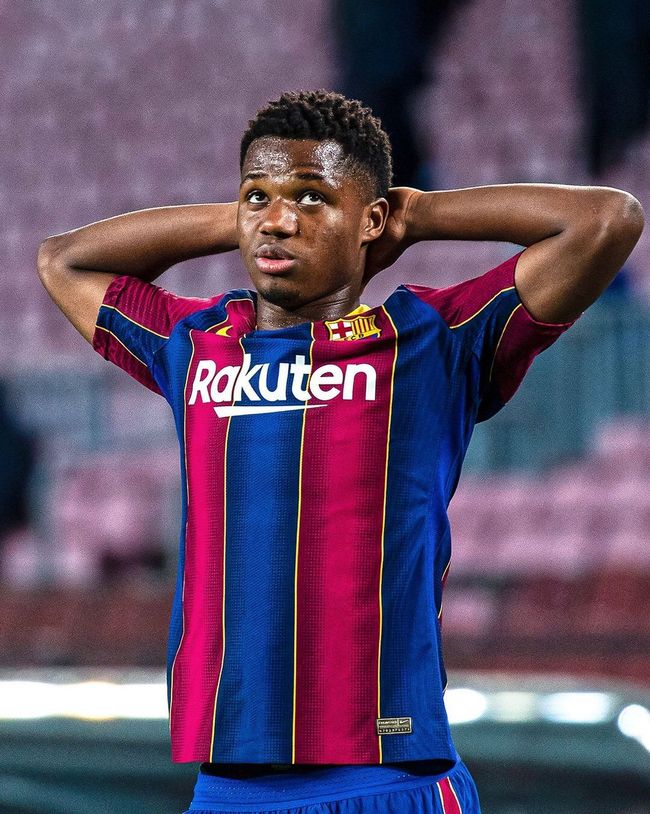 德约·法蒂制胜绝杀,巴塞罗那努力保持领先的简单介绍 德约·法蒂制胜绝杀,巴塞罗那努力保持领先的简单介绍