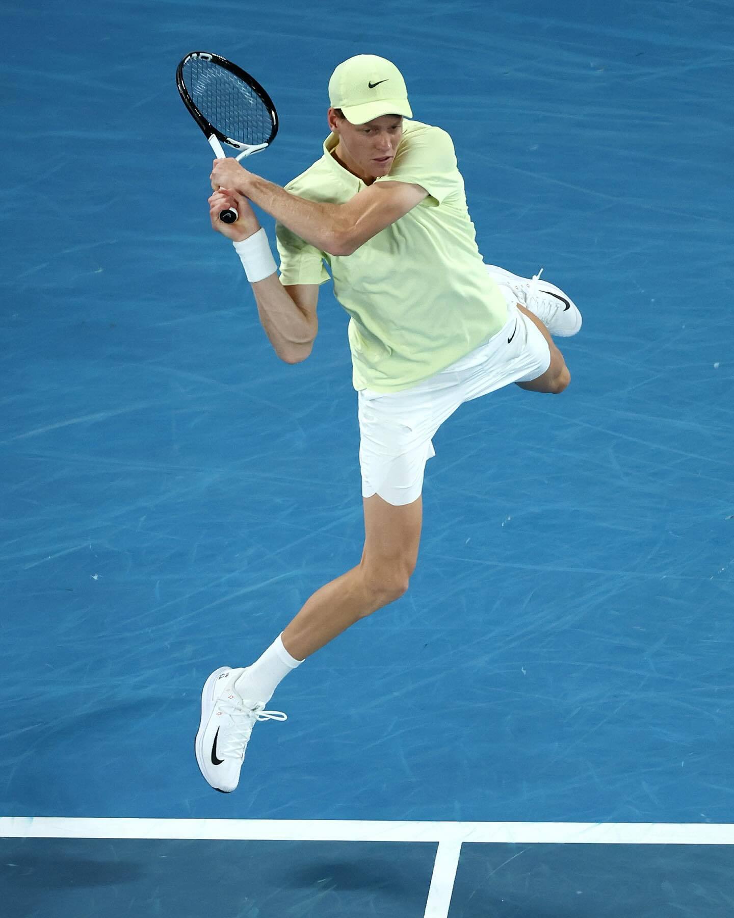 关于拉沃尔杯逆转澳网，西西帕斯状态火热的信息