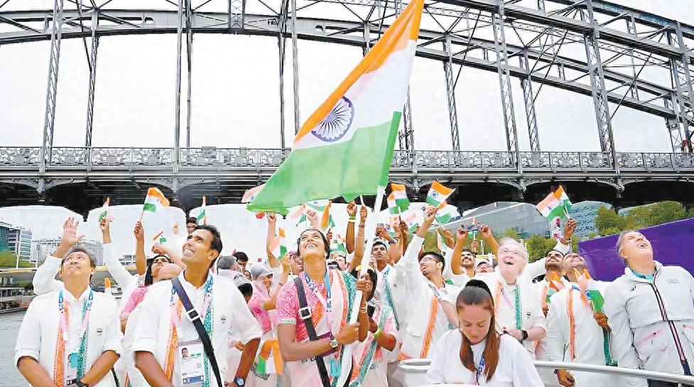 包含印度队完胜泰国队，李梓嘉状态火热的词条