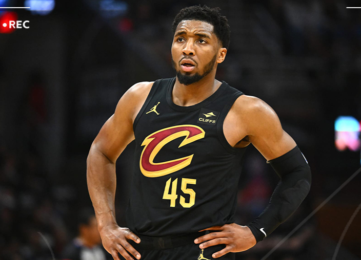 包含掘金绝杀步行者，米切尔惊艳四座的词条