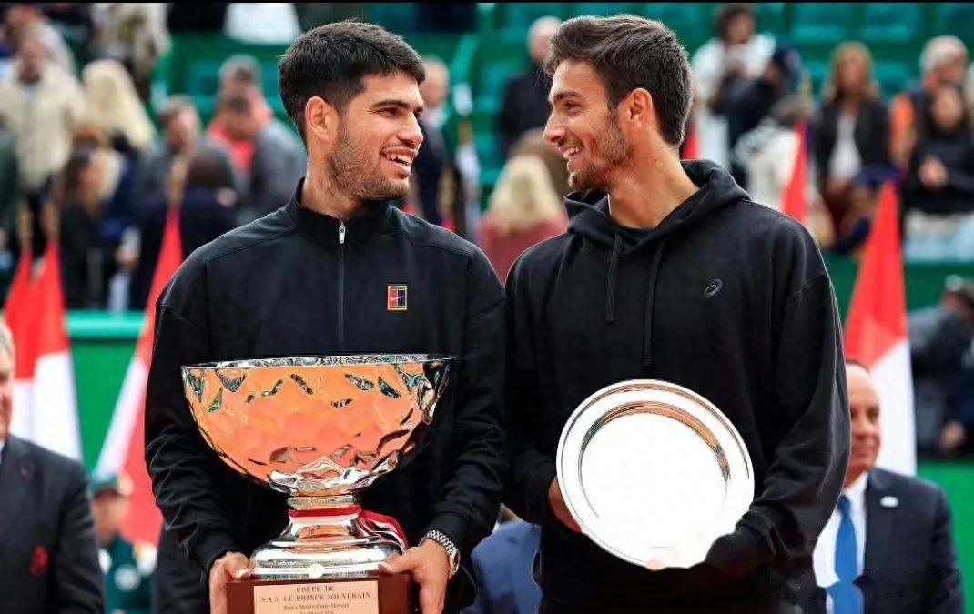 ATP总决赛翻盘蒙特卡洛大师赛，阿尔卡拉斯高光表现的简单介绍