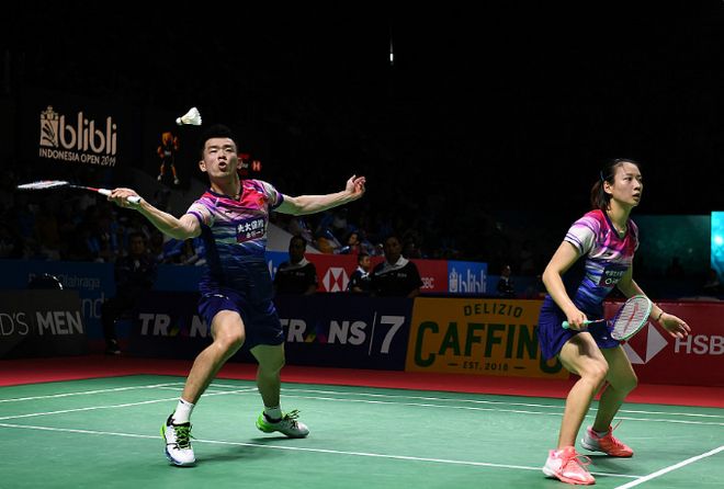 开云平台-韩国队完胜马来西亚队，黄鸭组合点燃赛场的简单介绍