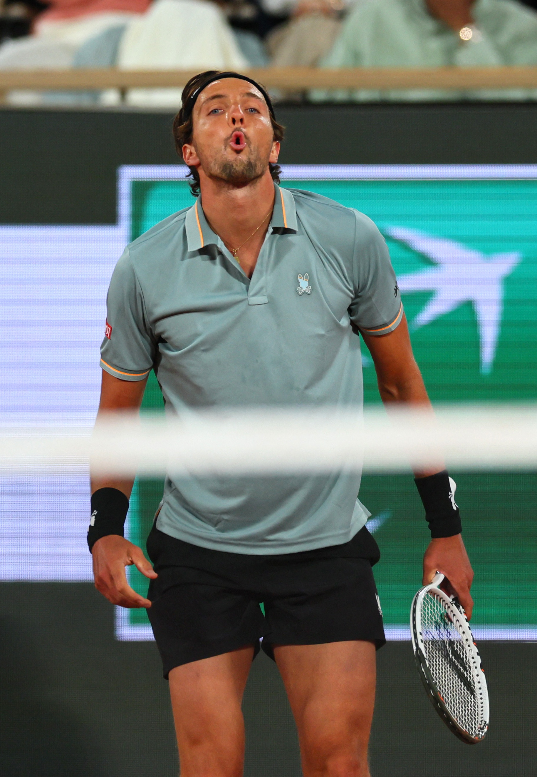 开云平台-法网绝杀ATP总决赛，辛纳关键制胜