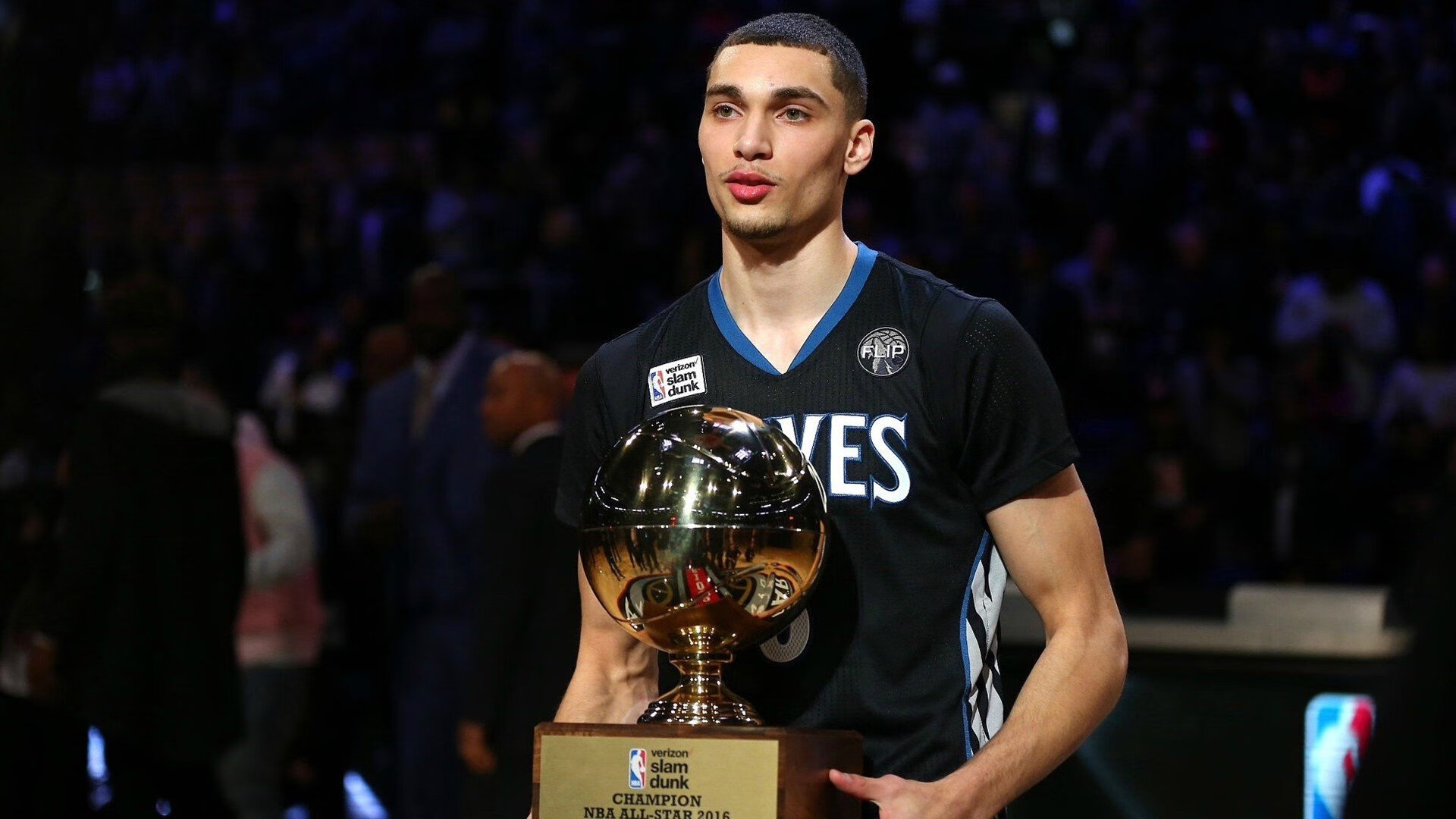 若日尼奥的NBA总决赛之夜,一场跨界的存在感盛宴