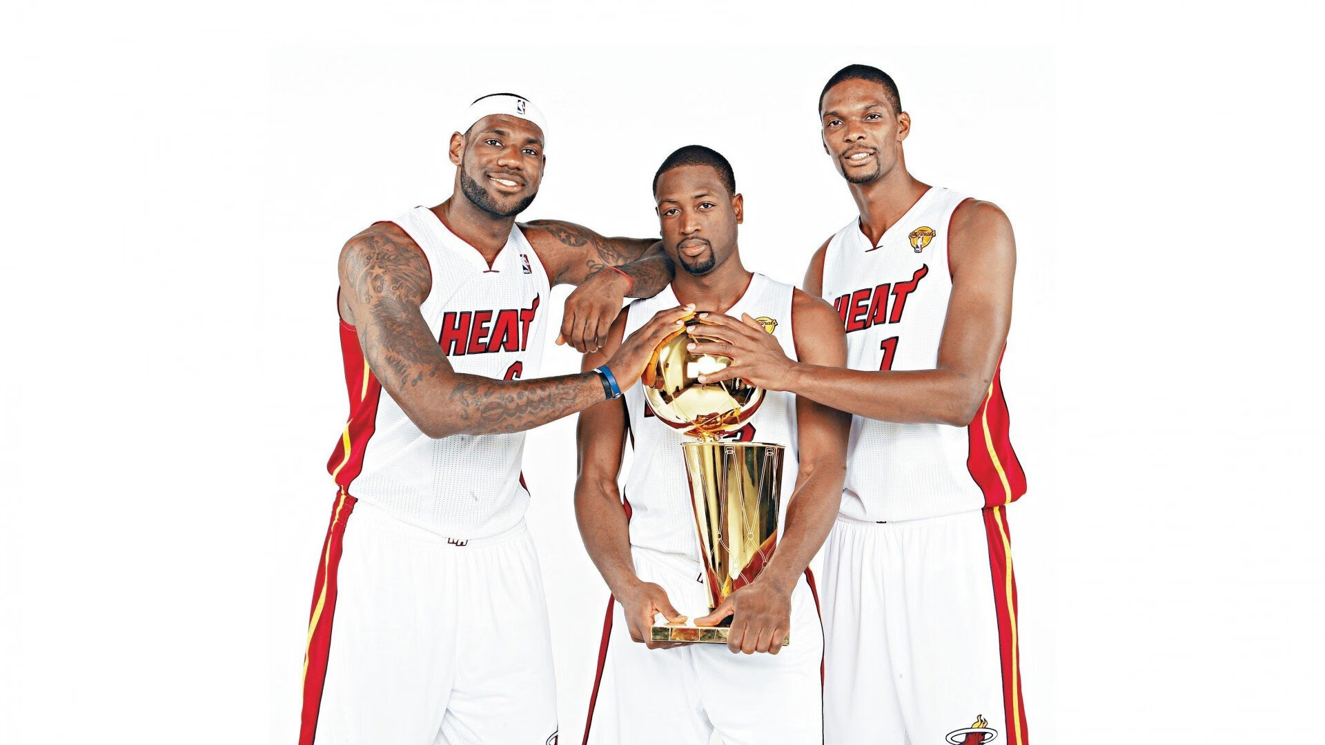 橙衣风暴席卷赛场,哈兰德独舞,荷兰轻取乌克兰